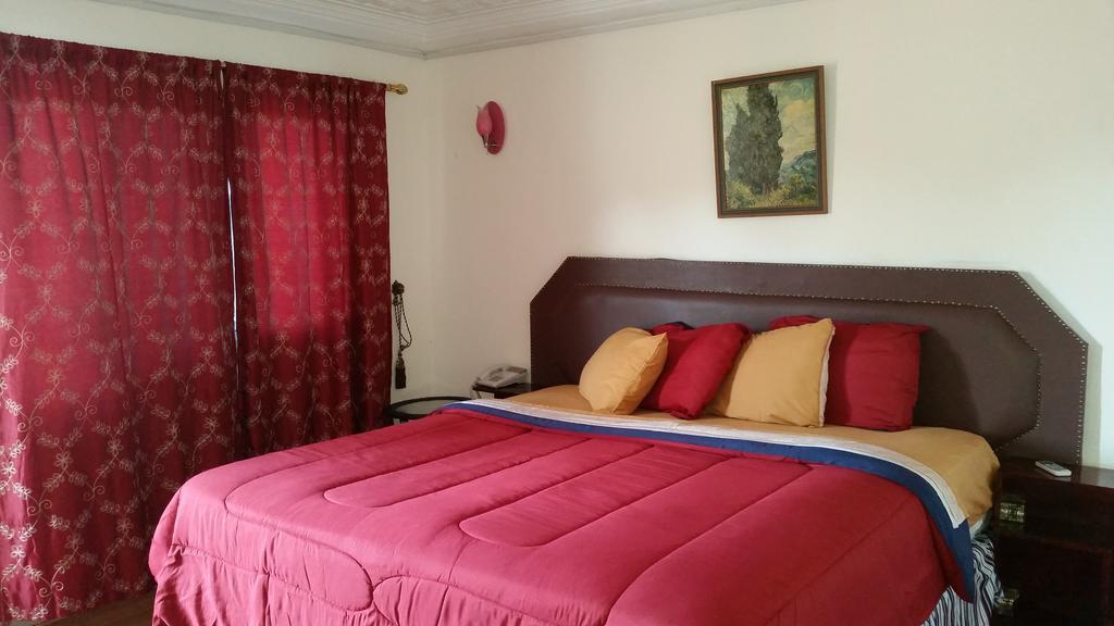 Zambezi Inn Hotel Conakry Ruang foto